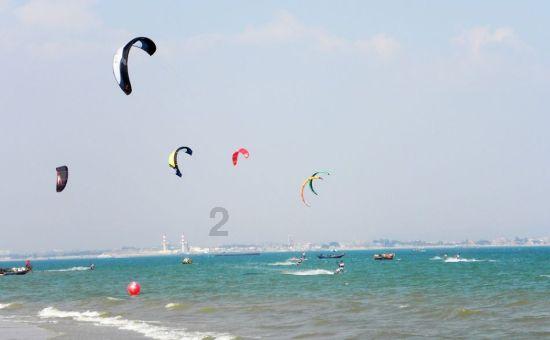 万亿元规模银发经济催生新赛道 民政部将制定完善金融支持政策措施
